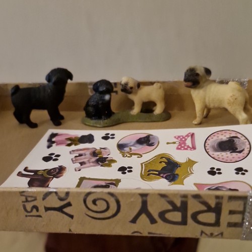 Mops schleichfiguren - mops,