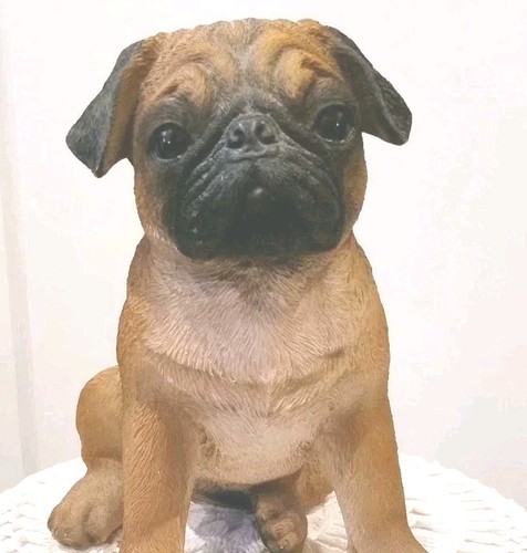 Mops hund figur aus kunststoff - hund,