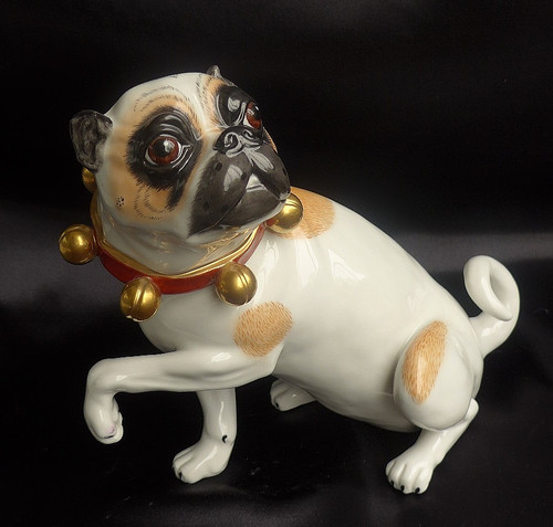 Liebevoll gestalteter mops - gestalteter,