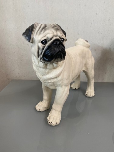 Figur mops mit - mops, natur